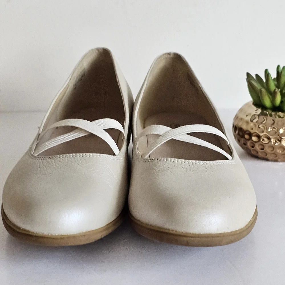 Easy Spirit Move With Me Women's Mary Jane Genuine Leather Comfort Ballet Flats